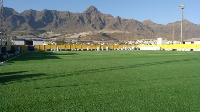 La Aldea: A punto el cambio de c&eacute;sped artificial del Campo de F&uacute;tbol Los Cascajos