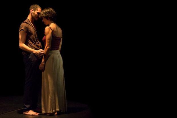 Los bailarines Morales y Marrero describen en la SIT La geograf&iacute;a de un beso