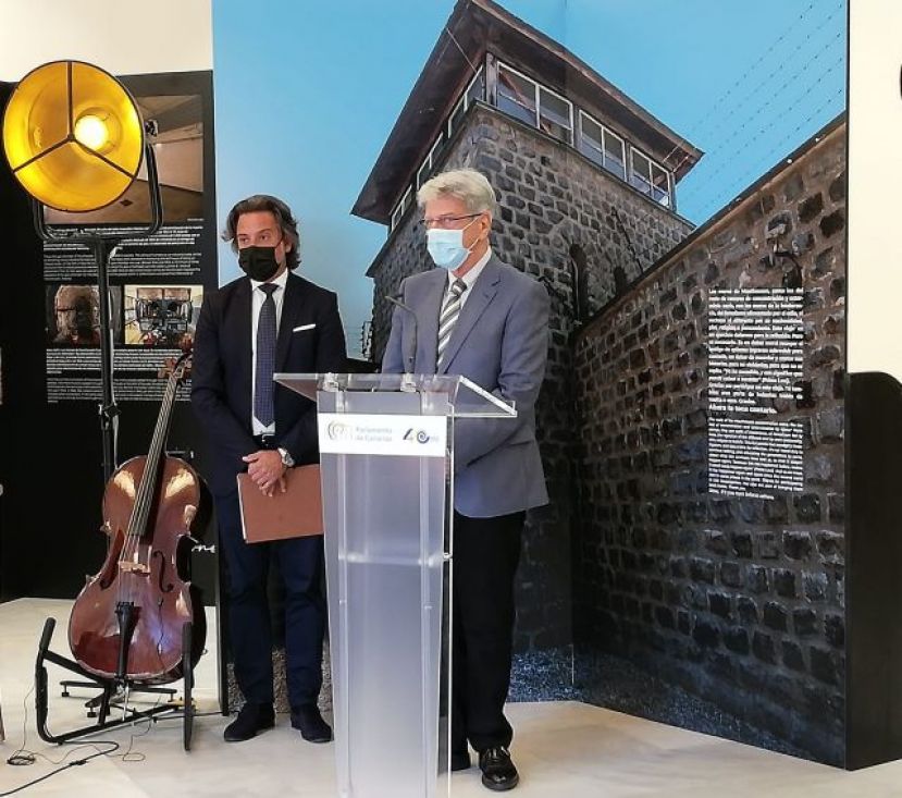 Gobierno y Parlamento homenajean a las víctimas canarias del campo de concentración y exterminio de Mauthausen