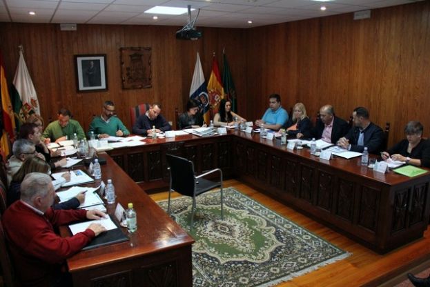 Moya: El Ayuntamiento aprueba en Pleno los Presupuestos Generales para 2016