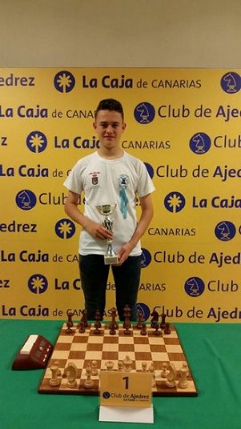 Guía: Alberto Medina nuevo campeón Insular Cadete de Ajedrez