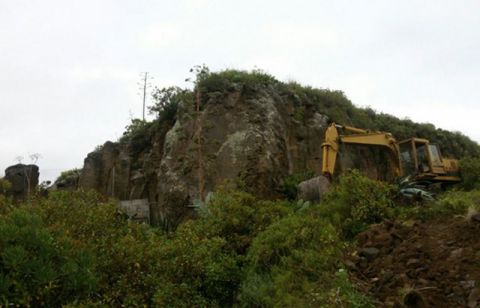Teror: Se solicita reapertura de la GC 219 tras el derribo de un muro en el Lomo de El Hornillo