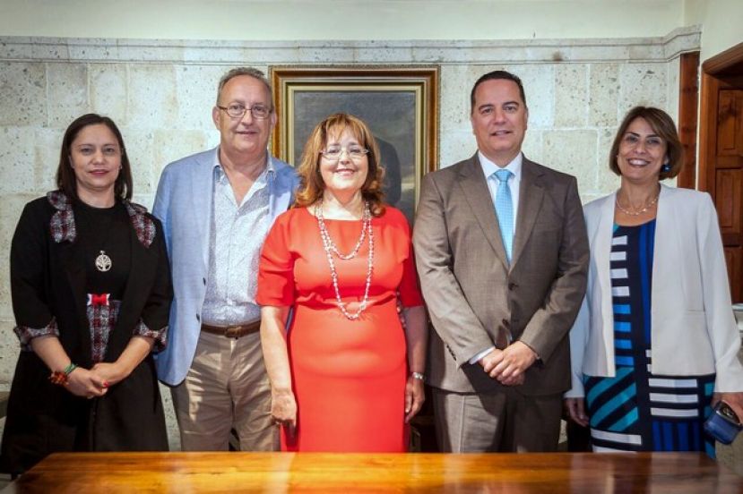 Mar&iacute;a Isabel Sosa pregona el inicio de las fiestas de San Antonio en Moya