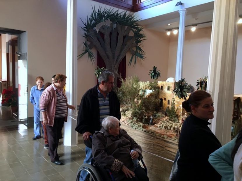 G&aacute;ldar: Usuarios del Centro de D&iacute;a de Mayores visitan el Casco Galdense