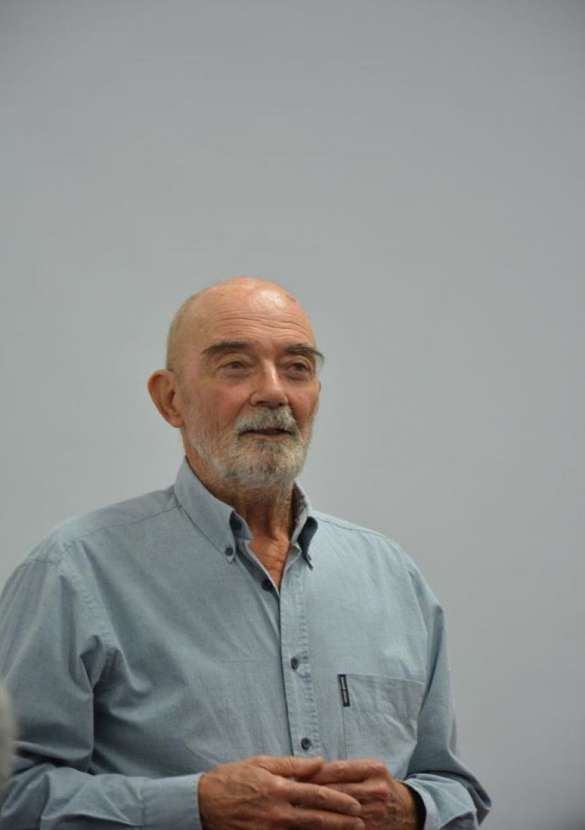 Interesante debate con Antonio González Viéitez sobre ecotasa turística en Firgas