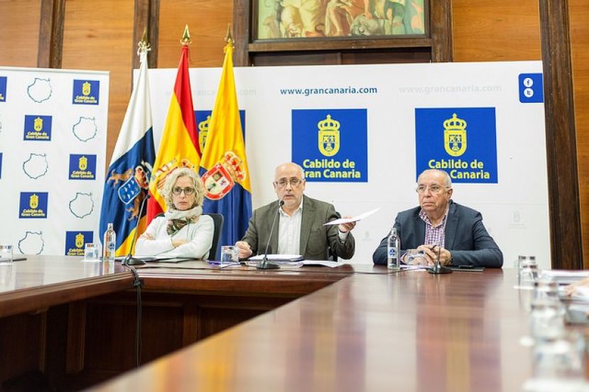 Tenerife copa el 49 % de los cargos y directivos auton&oacute;micos frente al 32 % de Gran Canaria