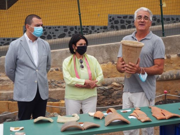 Patrimonio Cultural y Ayto de Gu&iacute;a se comprometen con el ingenio azucarero