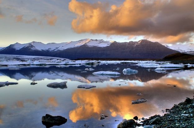 Vive en Islandia el eclipse solar del Equinoccio
