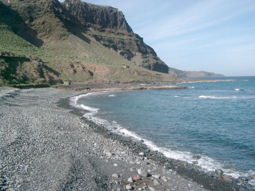 El Ayuntamiento de Gu&iacute;a proh&iacute;be las hogueras en las playas y zonas de ba&ntilde;o