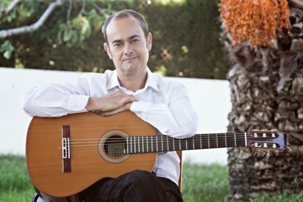 La Gomera: El guitarrista Javier Moya act&uacute;a este jueves en la Casa Col&oacute;n