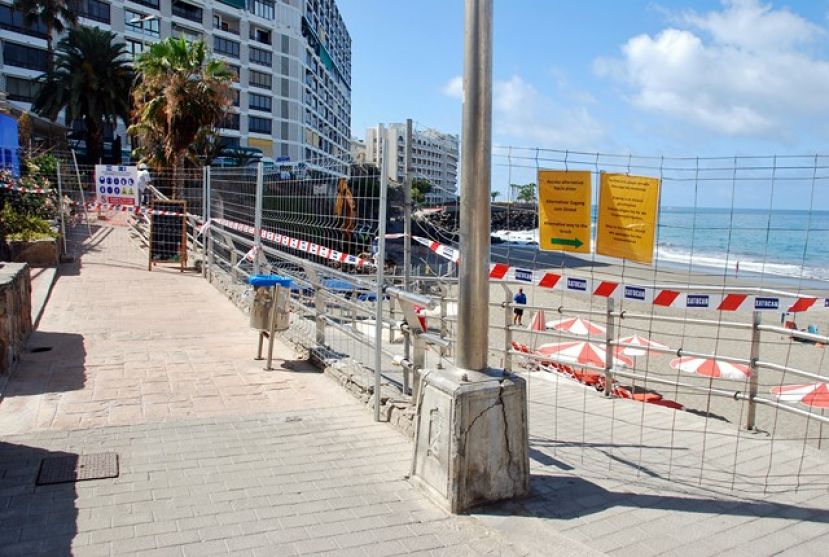 Mogán: Obras de reforma en el muro-mirador de la playa de Patalavaca