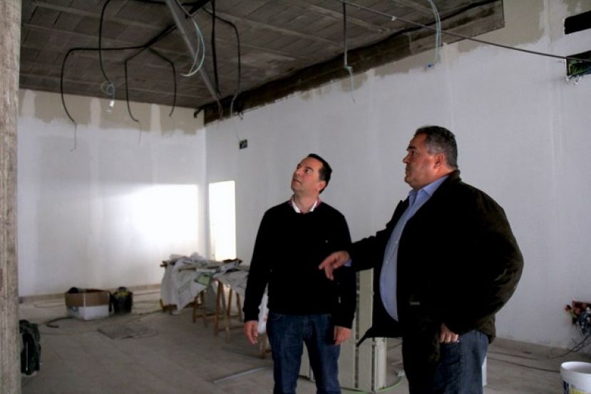 Moya: Buen ritmo en las obras del punto de venta directa de productos del campo