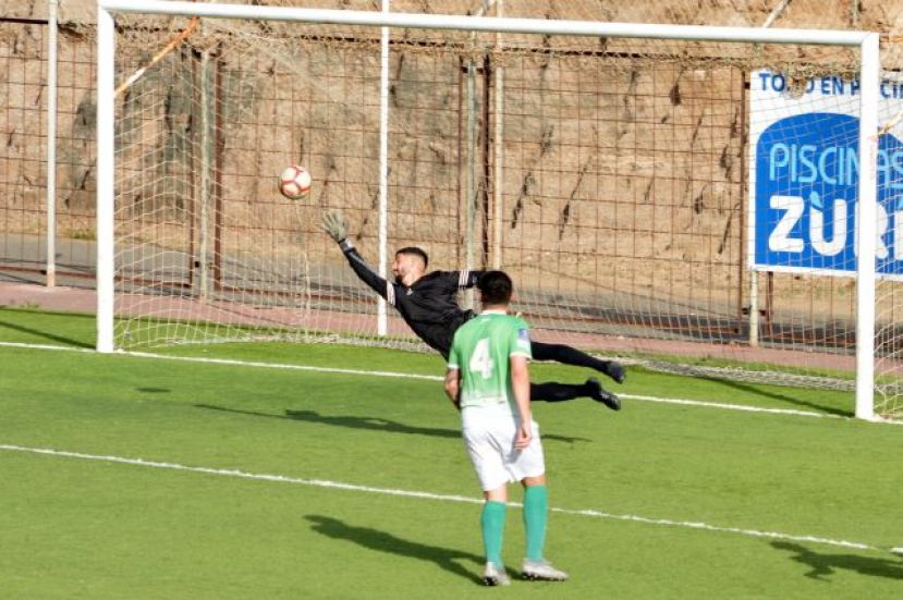 Fútbol 1ª Regional: El Unión Marina derrota al Estrella B (5-3)
