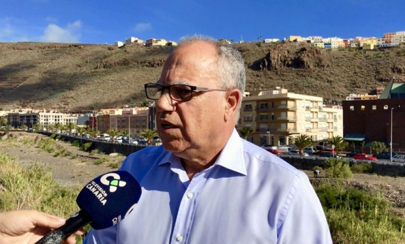 Compromiso para descongestionar el acceso al puerto de Los Cristianos