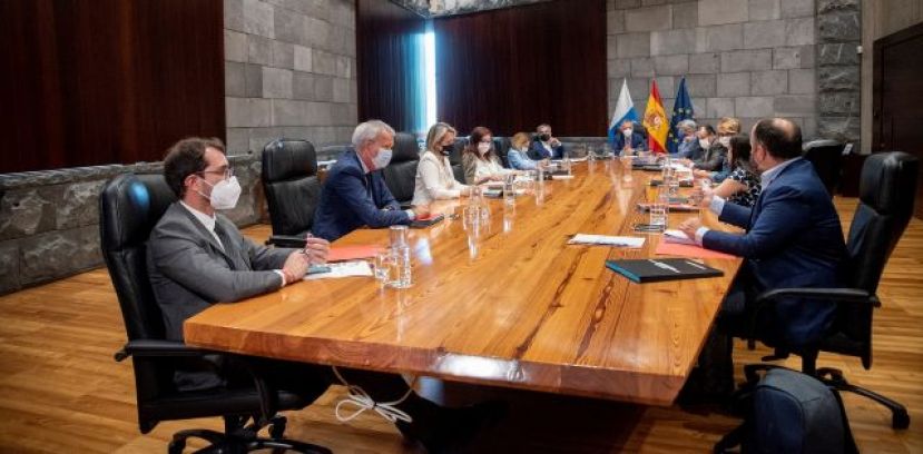 El Gobierno de Canarias acuerda el paso de la isla de Tenerife a nivel 3