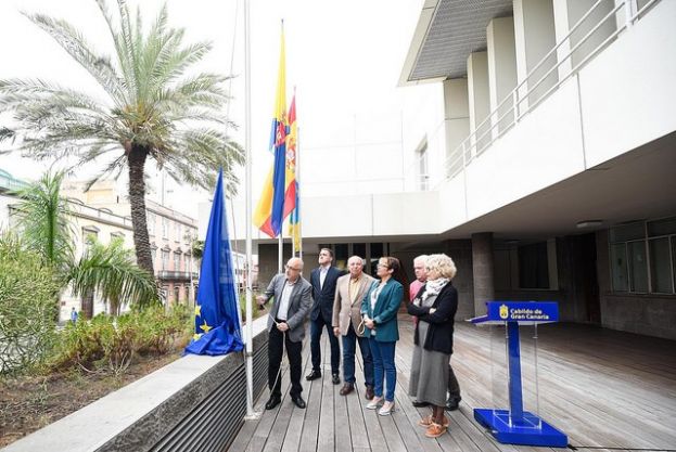 Morales reivindica que la Uni&oacute;n Europea vuelva a sus principios fundacionales durante el izado de su bandera por el D&iacute;a de Europa