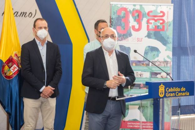 La risa y la cr&iacute;tica levantan el tel&oacute;n del Festival del Sur