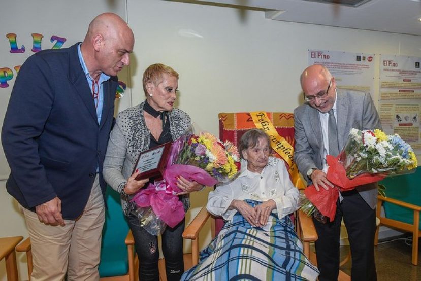 La grancanaria Soledad Guill&eacute;n, nacida el a&ntilde;o que naufrag&oacute; el Titanic y cuando se invent&oacute; la cremallera, cumple hoy 106 a&ntilde;os