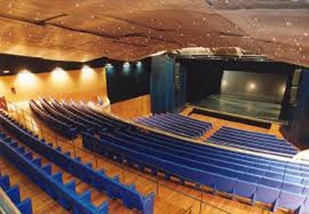 Guía: Representaciones teatrales a un precio reducido con servicio de guagua