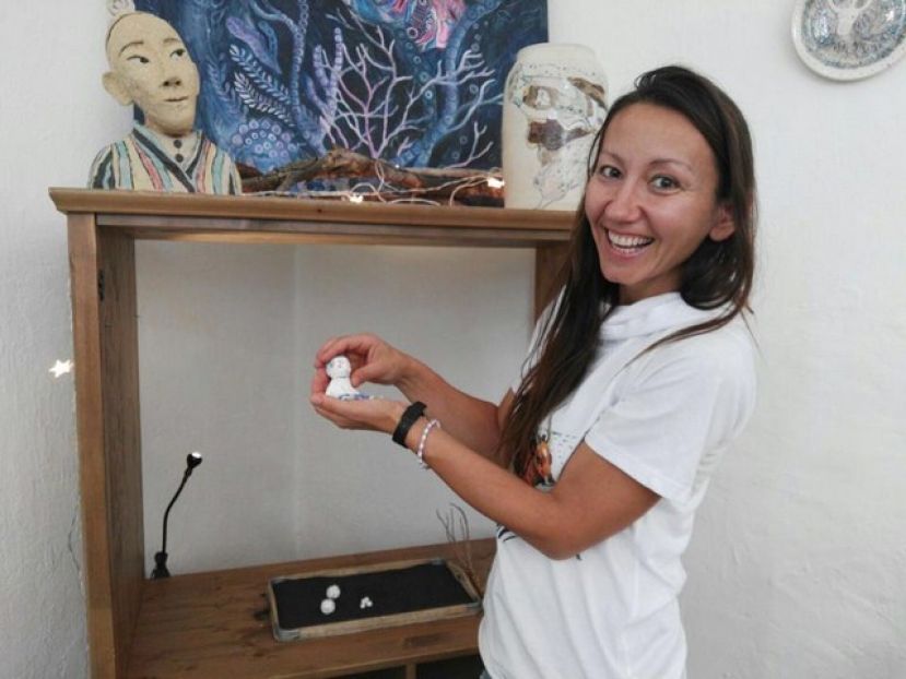 La Biblioteca Insular inaugura una muestra de la artista rusa Liuba Nosova en la que reflexiona sobre la hipn&oacute;tica neutralidad del vac&iacute;o