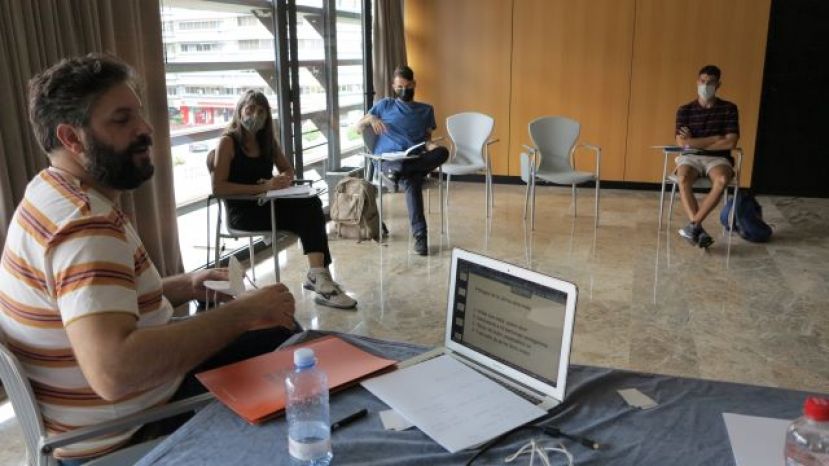 El dramaturgo uruguayo Gabriel Calderón mantendrá un encuentro con el público