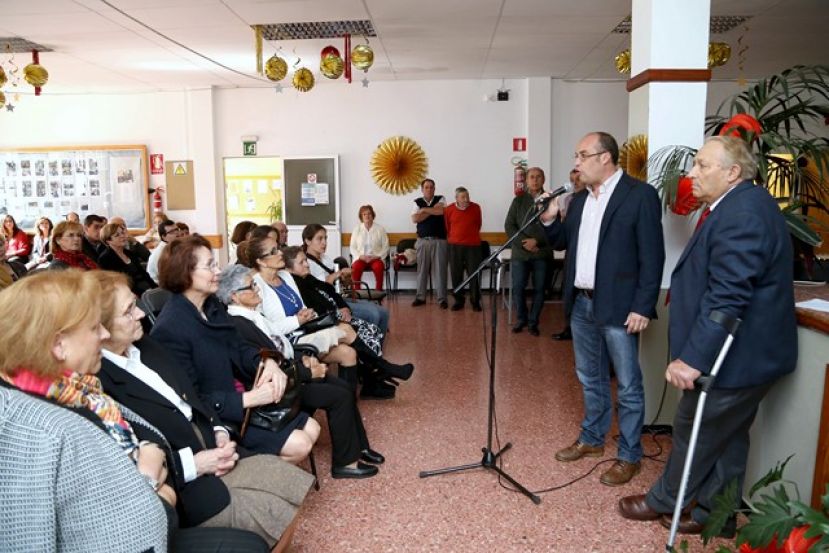 Valleseco rinde un homenaje a los mayores de 90