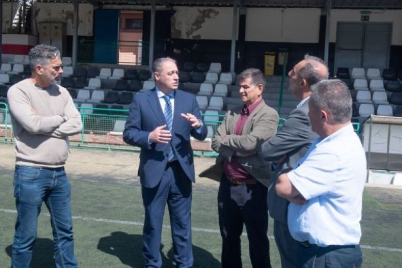 Francisco Castellano visita Santa Lucia de Tirajana y se compromete a realizar obras