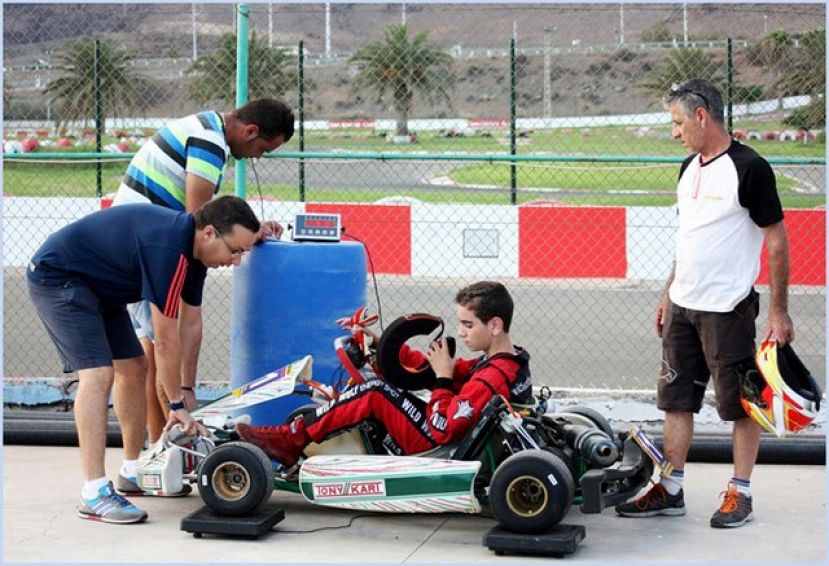 Primera victoria del año en karting para Simon Medina Lopez