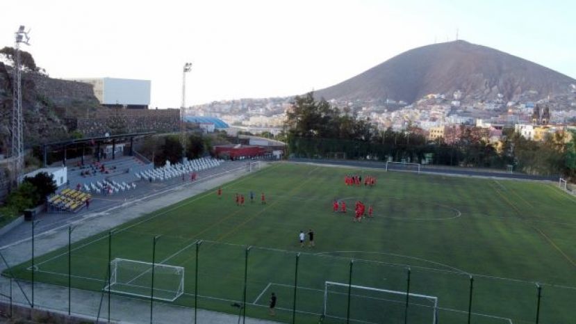Fútbol 3ª División: Sanidad aprueba que el debut del Guía sea con público