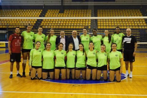 Voleibol: El IBSA vence en su tercer compromiso de pretemporada
