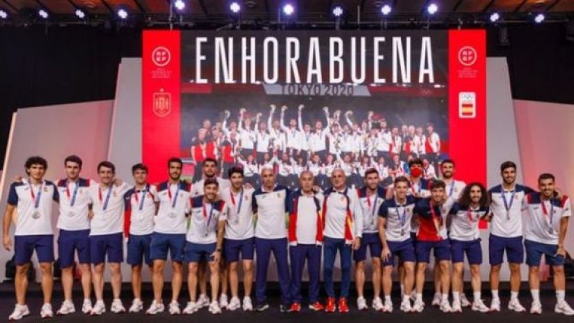 La Federación rinde homenaje a los medallistas y sus familiares