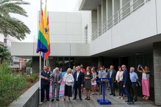 El Cabildo y los colectivos LGTBI de Gran Canaria reclaman plenos derechos para las personas trans, especialmente menores y migrantes