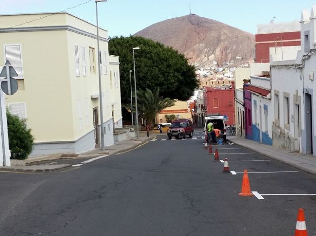 Gu&iacute;a: Obras de se&ntilde;alizaci&oacute;n en los accesos a los Colegios del Municipio
