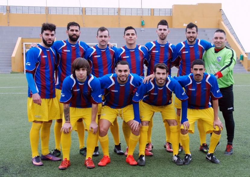 F&uacute;tbol: Resultados de los partidos regionales jugados el viernes (Audio)