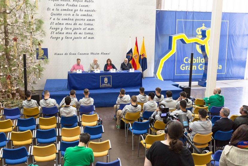 El alumnado del IES Tony Gallardo reparará la madera de la Finca de Osorio