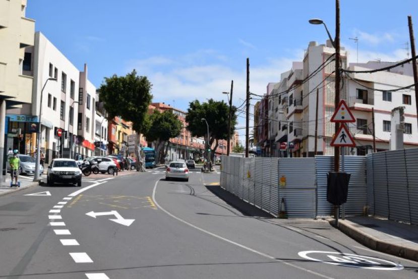 G&aacute;ldar: Desmantelamiento de la gasolinera en las obras del futuro aparcamiento