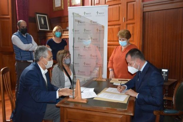 La AECC tendr&aacute; una sede en G&aacute;ldar tras la firma de un convenio de colaboraci&oacute;n