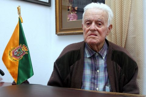 Fallece Rogelio Santana el primer alcalde en democracia de Valleseco