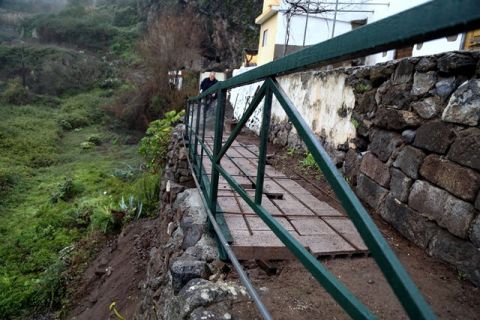 Valleseco: Rehabilitación de un tramo del camino de Cuevecillas