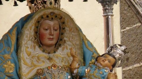 Gu&iacute;a: Se suspende la exhibici&oacute;n de fuegos artificiales de Las Fiestas de la Virgen