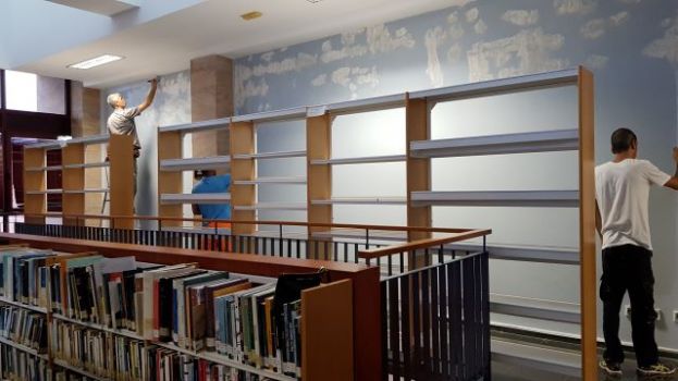Gu&iacute;a: La Biblioteca Municipal cierra el acceso a una parte de sus instalaciones