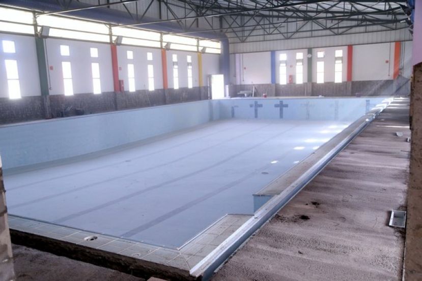 Valleseco ha comenzado las obras de reforma de la piscina municipal