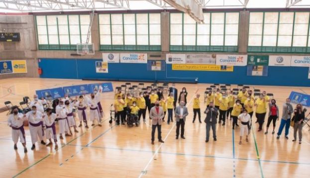 Más de 70 garrotistas participan en el I Campeonato de Lucha del Garrote Adaptada de Gran Canaria