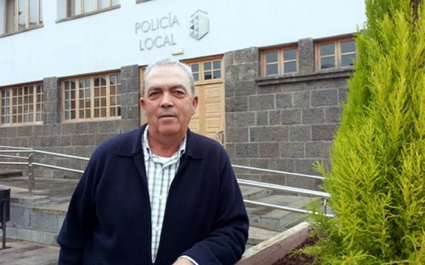 Teror: El Ayuntamiento concederá la Insignia de Oro municipal a Radio Ecca y al policía Manuel Ramos