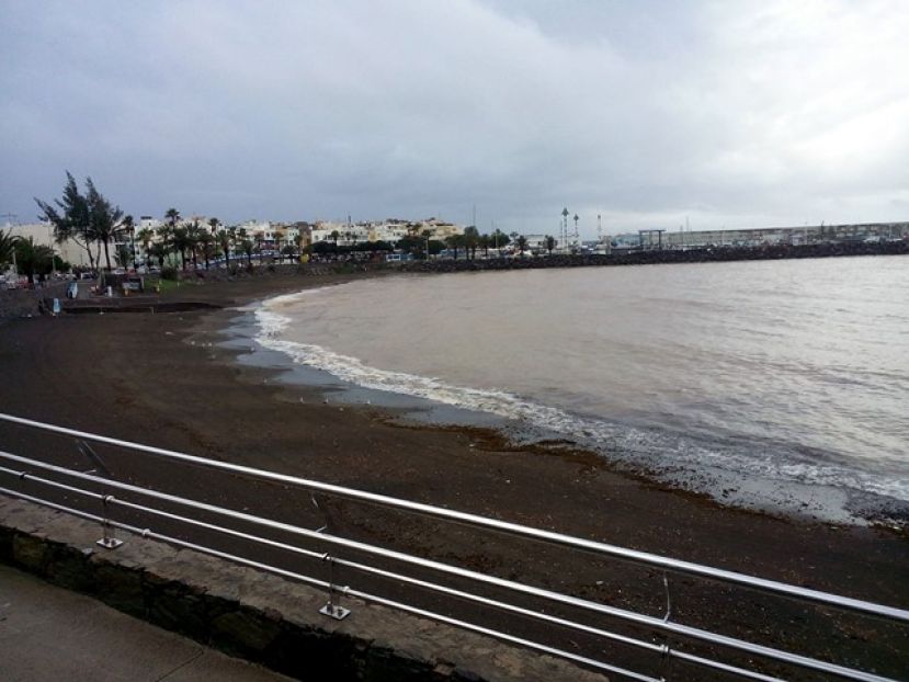 El temporal deja en Mog&aacute;n peque&ntilde;as inundaciones y corrimientos de tierra