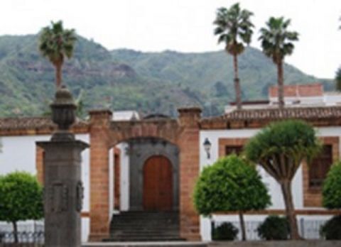 Teror: Charla sobre el manejo del cuaderno de campo y un curso de tractores y aperos