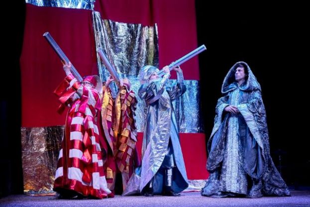 &lsquo;Auto de los inocentes&rsquo; transforma el Cuy&aacute;s en Campo de Refugiados