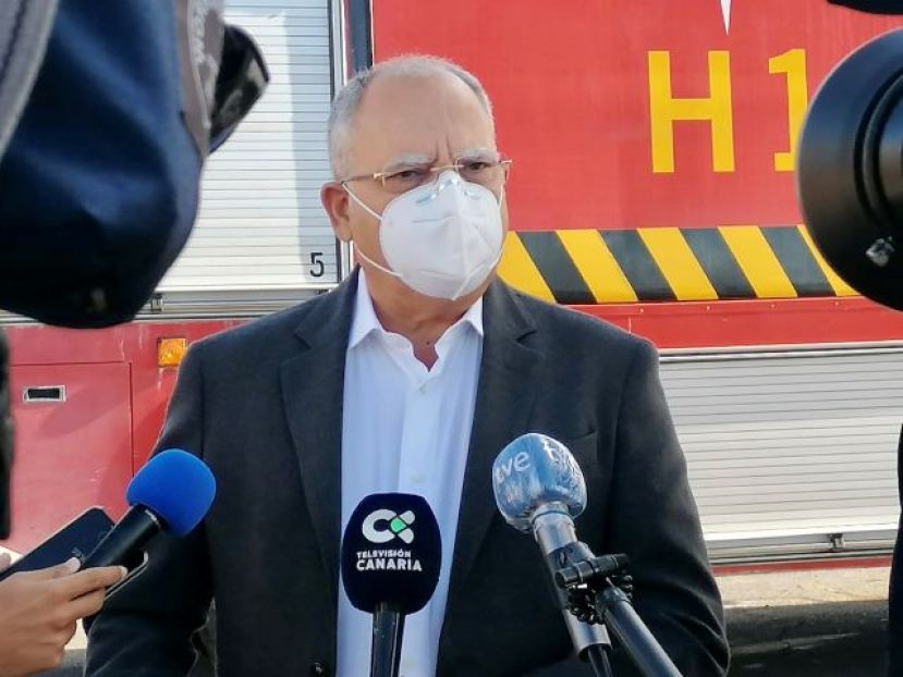 Curbelo reitera la necesidad de mantener el vuelo directo con Gran Canaria