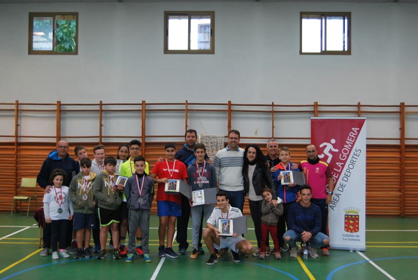 La Gomera: Una decena de jóvenes en el Campeonato Insular de Tenis de Mesa
