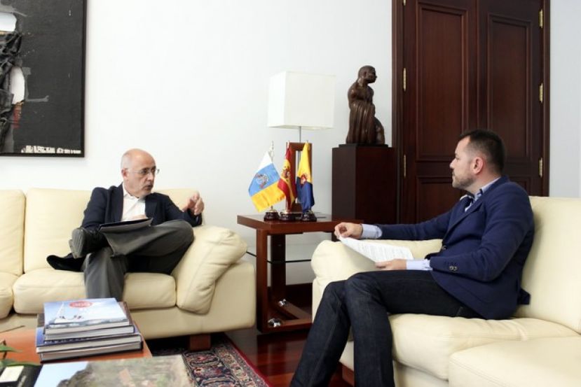 Visita Institucional a G&aacute;ldar del Presidente del Cabildo y nueve consejeros